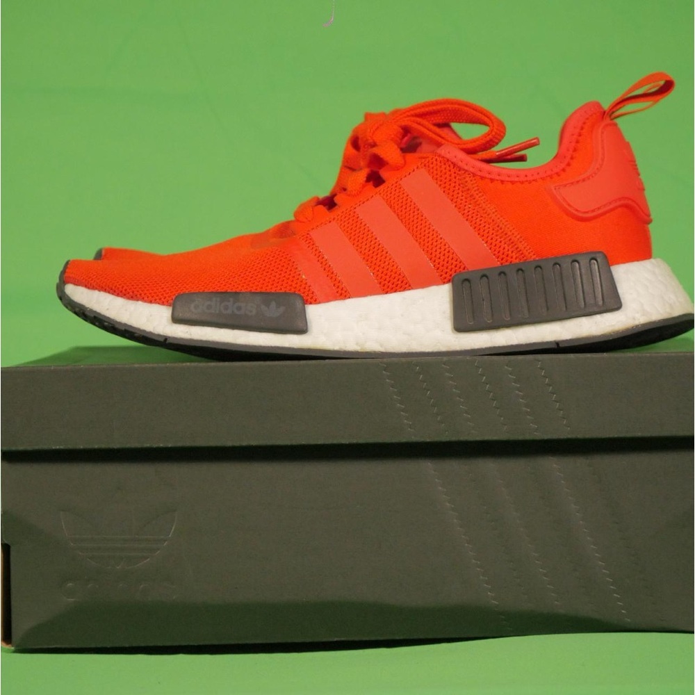 Adidas NMD R1 - Clear Red